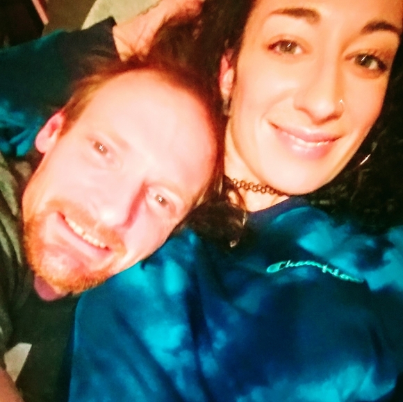 Meet your Poshers, Jimmy and Melanie - Picture 7 of 8